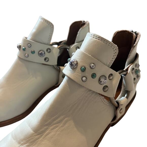 Frye Ray Stone Harness White Leather Studded Boots Size 6 - Picture 4 of 8